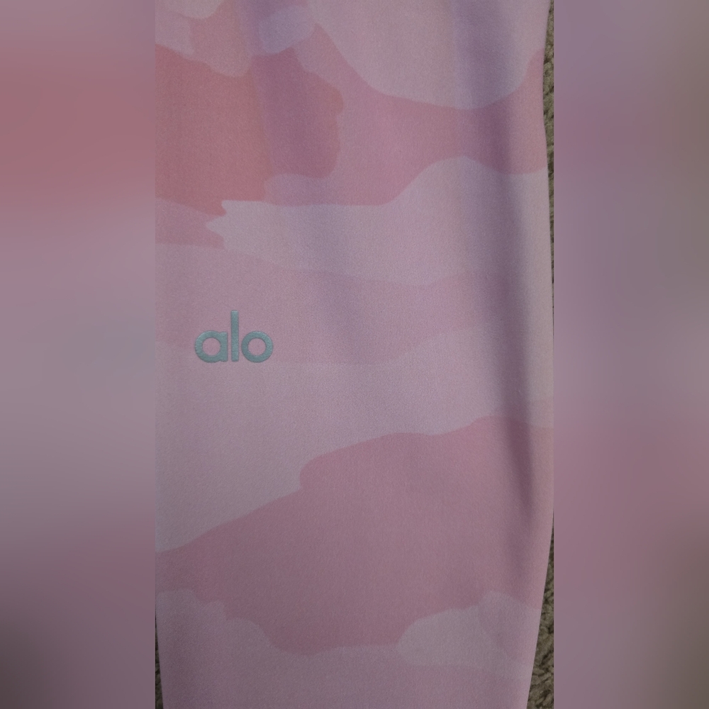 ALO Yoga Vapor Pink Camo Leggings - Picture 3 of 5